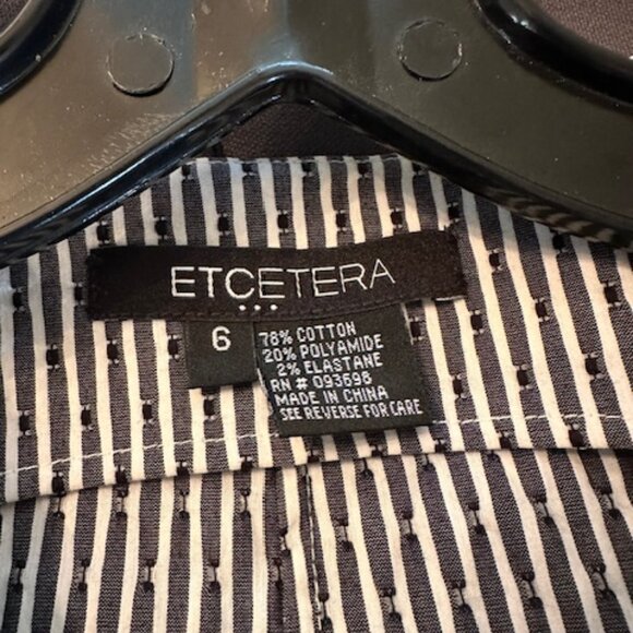 ETCETERA NWT Black and White Button Down Sleeveless Top Size 6 - Picture 3 of 3